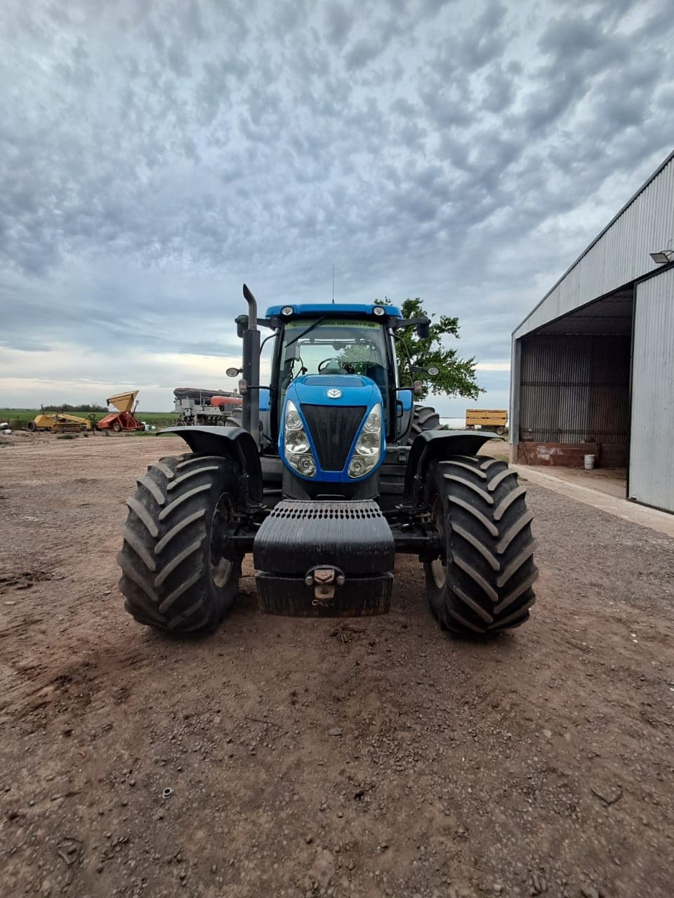 Tractor New holland T7.215 Paton - 1
